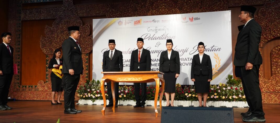 Pj. Gubernur Bali Lantik 4 Pejabat Pimpinan Tinggi Pratama Lingkungan Pemerintah Provinsi Bali