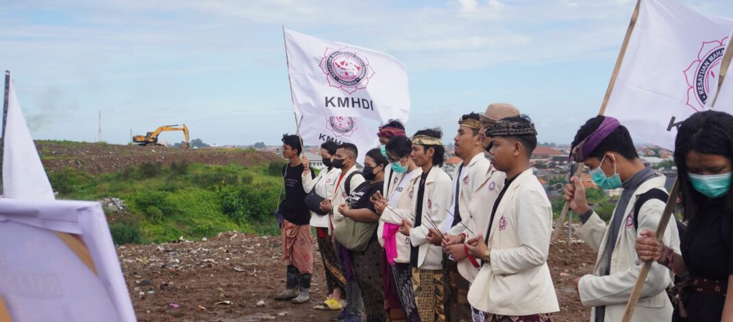 PD KMHDI Bali Gelar Pelantikan di TPA Suwung