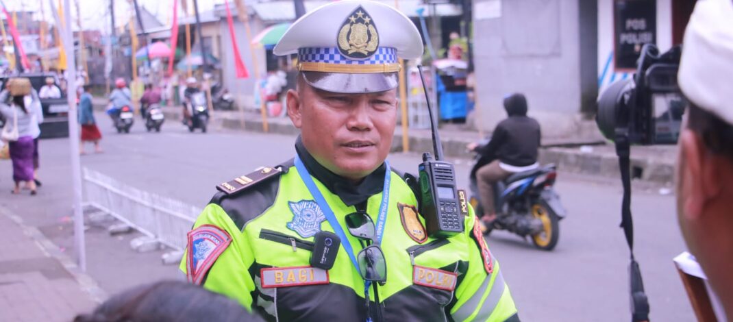 Penerapan Rekayasa Lalu Lintas pada Karya Ngusaba Kedasa di Pura Ulun Danu Batur Berjalan Efektif