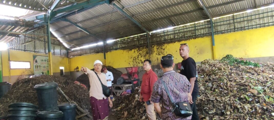 Kunjungan Tim Kajian BRIN ke TPS3R Desa Baktiseraga, Dorong Penguatan Implementasi Gerakan Bali Bersih Sampah