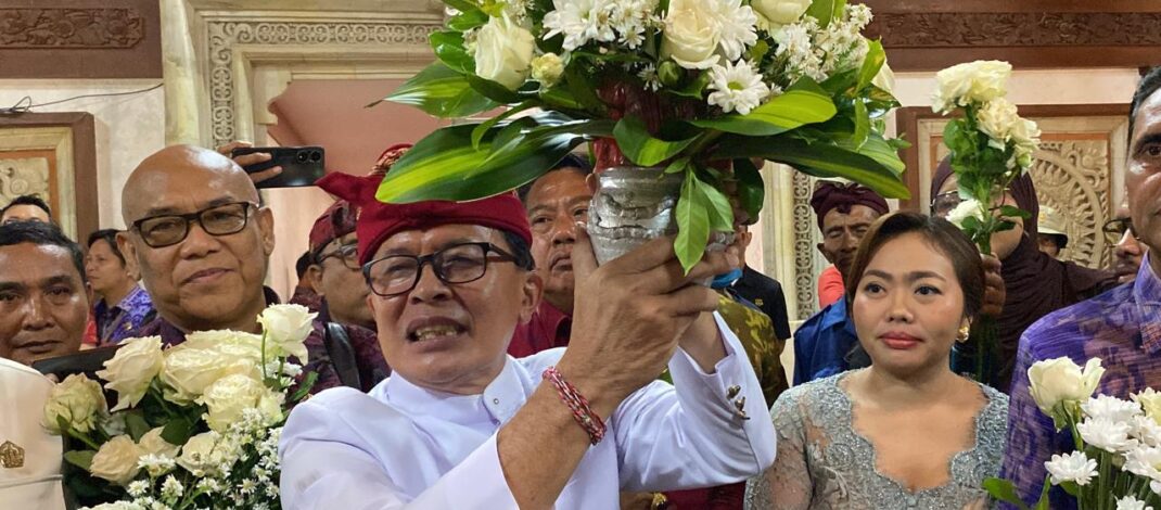 Ratusan Mawar Putih untuk Pansus TRAP DPRD Bali: Dukungan Warga Serangan–Jimbaran Menguat