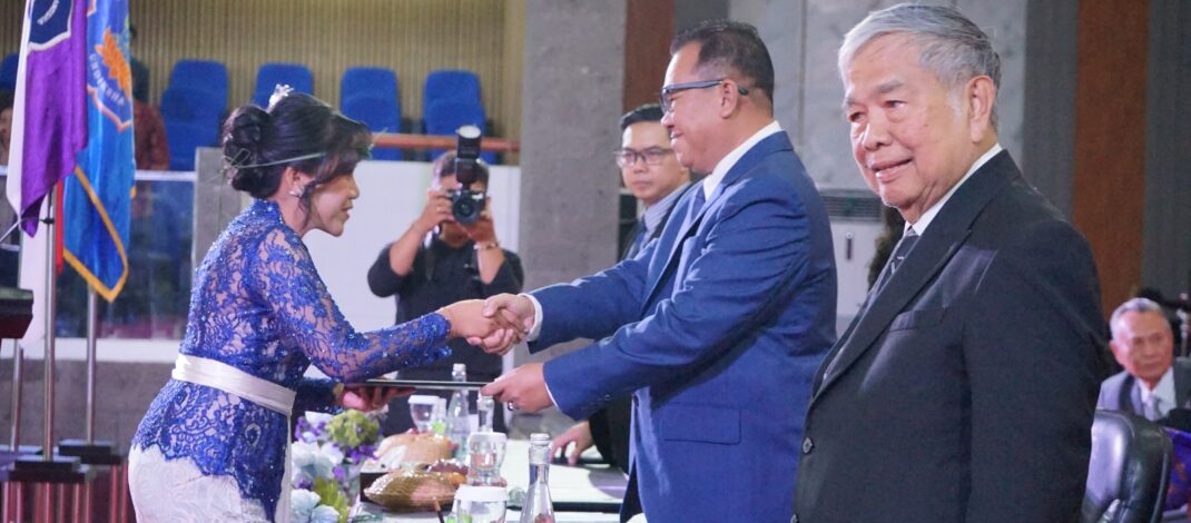 Undiksha Lantik 42 Dokter Baru, Teguhkan Komitmen Pengabdian dan Etika Profesi
