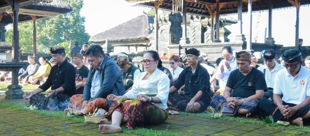 Bawaslu Bali Gelar Jala Bali di Besakih, Perkuat Nilai Integritas dan Kepedulian Lingkungan