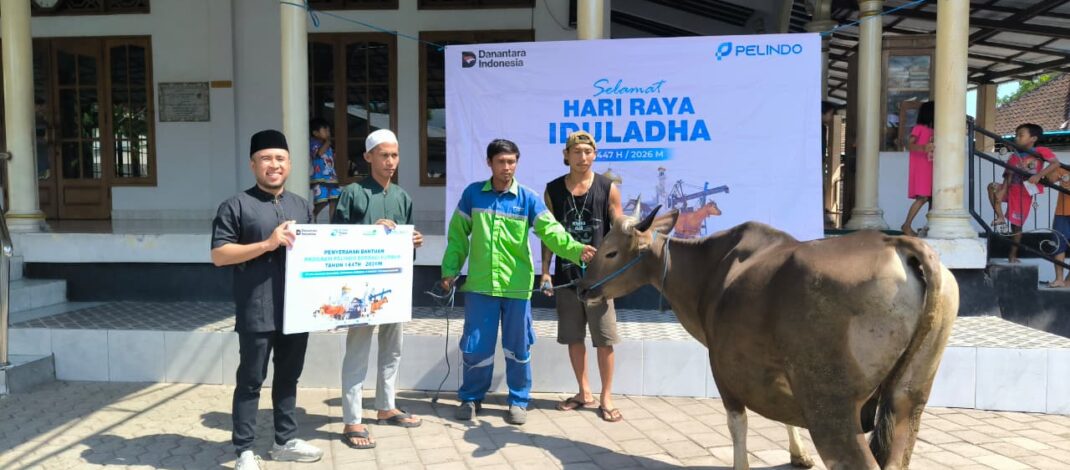 Pelindo Cabang Celukan Bawang Salurkan Hewan Qurban