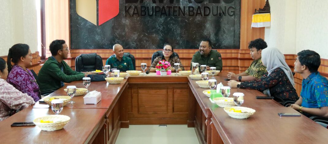 Bawaslu Bali Dorong Perekaman E-KTP dan Literasi Politik Dini, Sekolah Jadi Episentrum Konsolidasi Demokrasi