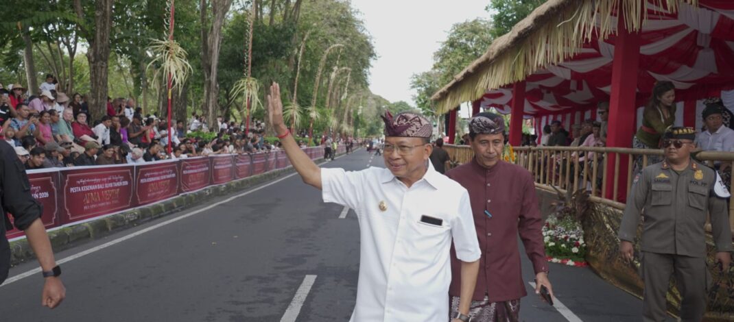 Gubernur Koster Lepas Peed Aya, Tandai Pembukaan Pesta Kesenian Bali (PKB) XLVIII