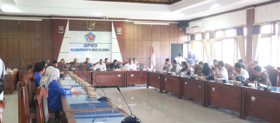 Terima Audiensi Mahasiswa Cipayung Plus, DPRD Buleleng Tekankan Solusi Bersama untuk Pendidikan, Kesehatan, dan Infrastruktur