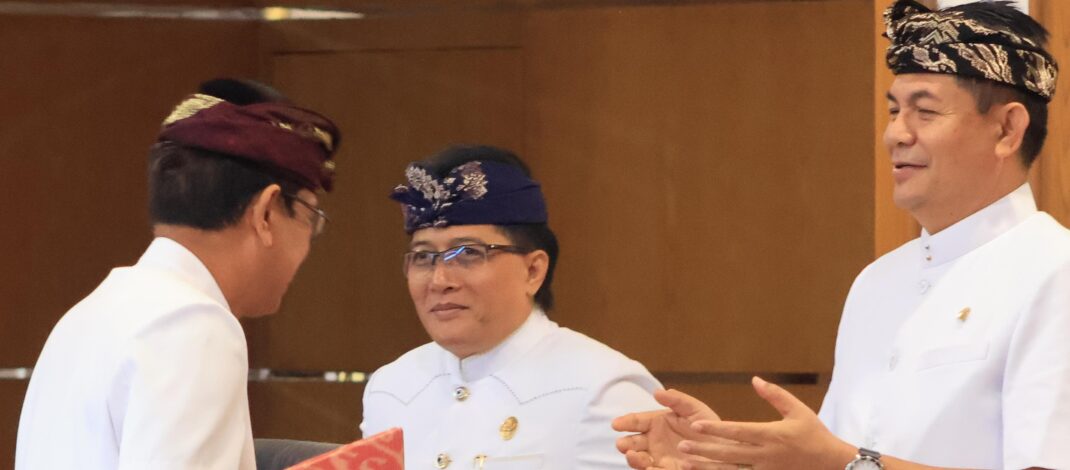 Jawab Pandangan Umum Fraksi DPRD, Pemprov Bali Tegaskan Komitmen Perkuat Tata Kelola Keuangan Daerah