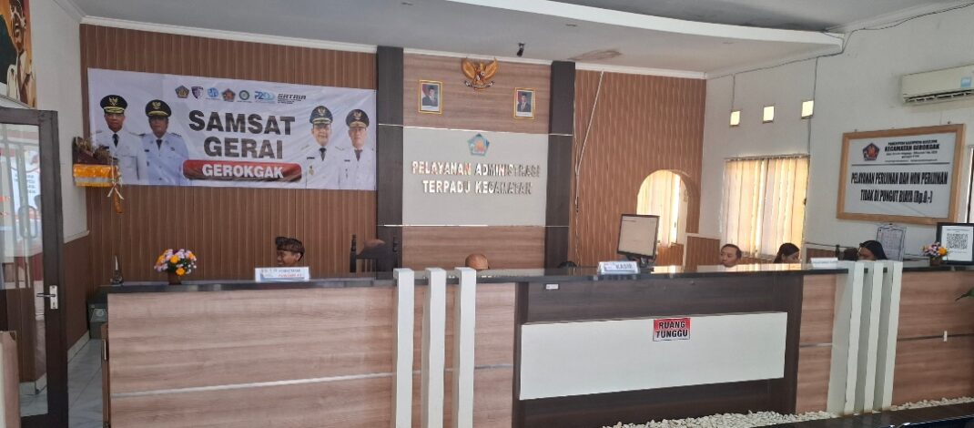 Kini Warga Gerokgak Bisa Nyamsat di Kantor Camat