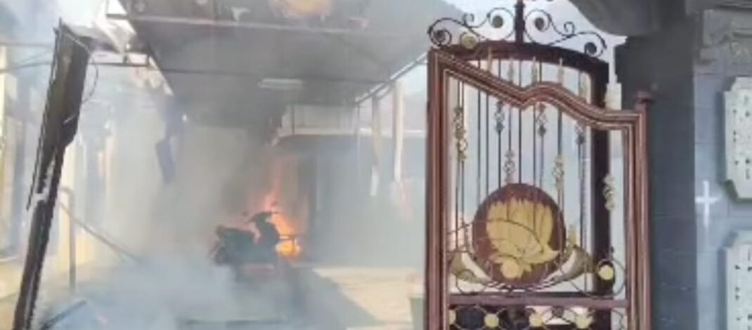 Anak Kecil Mainan Api, Rumah Ludes Terbakar
