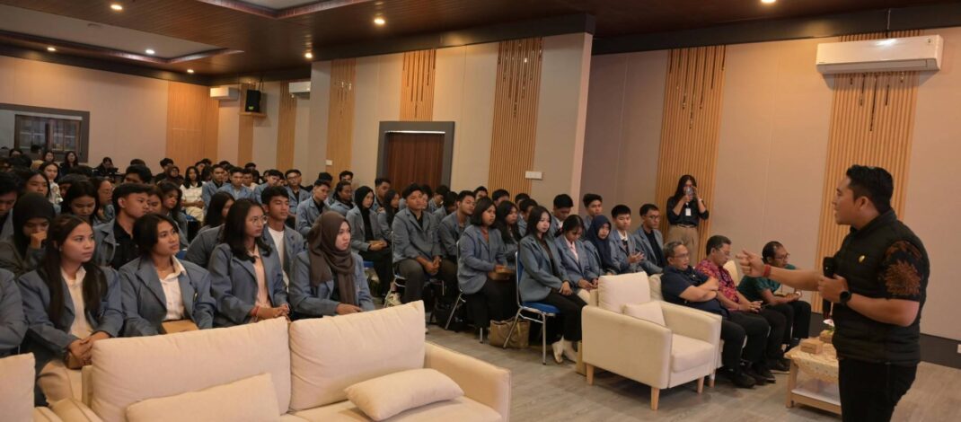 Pendidikan Demokrasi di FHIS Undiksha, KPU Buleleng Dorong Mahasiswa Jadi Pemilih Cerdas