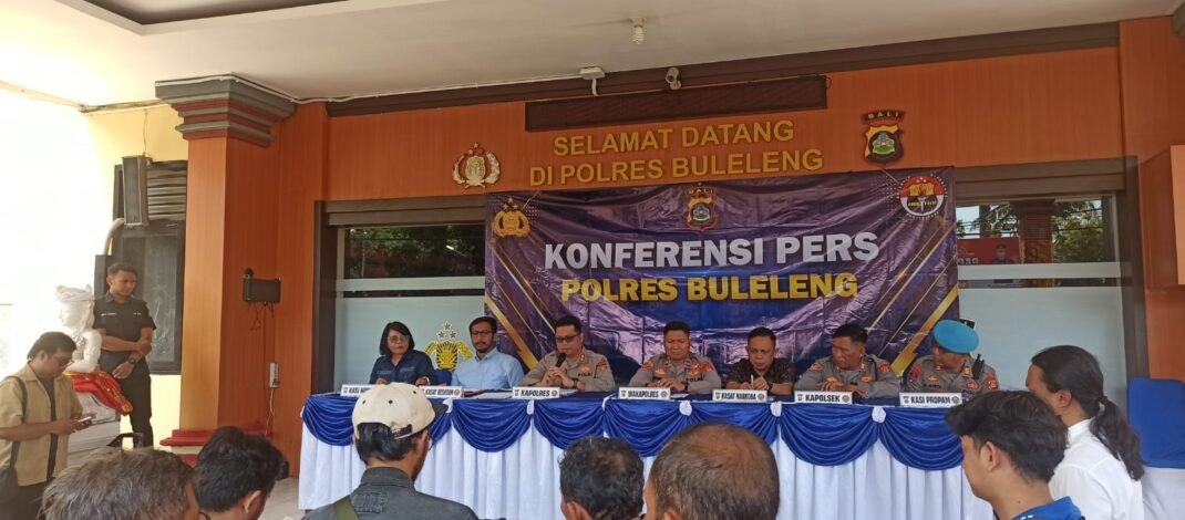 Tipu Pemilik Toko Bangunan, Warga Iran Ditangkap Polisi