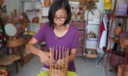 Kisah Inspiratif Luh Rusmiati, Dari Tumpukan Koran Jadi Kerajinan Bernilai Ekonomi