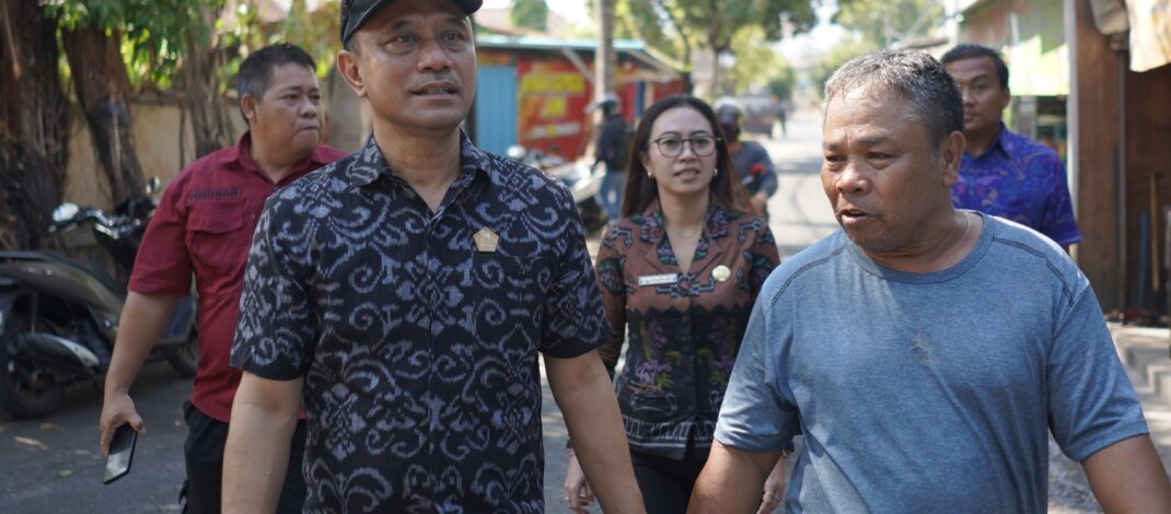 Turun ke Jl. Tasbih, Komisi II DPRD Buleleng Memediasi PKL dengan Pemkab