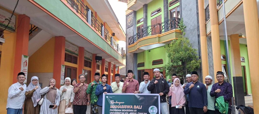 Mahasiswa Penerima Beasiswa Pergunu di Universitas KH. Abdul Chalim Pacet Mojokerto Dilepas Wakil Bupati Buleleng